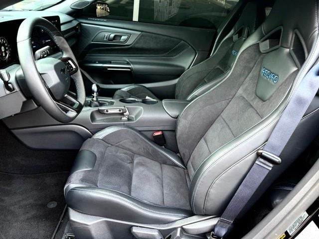 2025 Ford Mustang Dark Horse