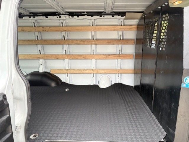 2025 Chevrolet Express Cargo Work Van - Photo 10