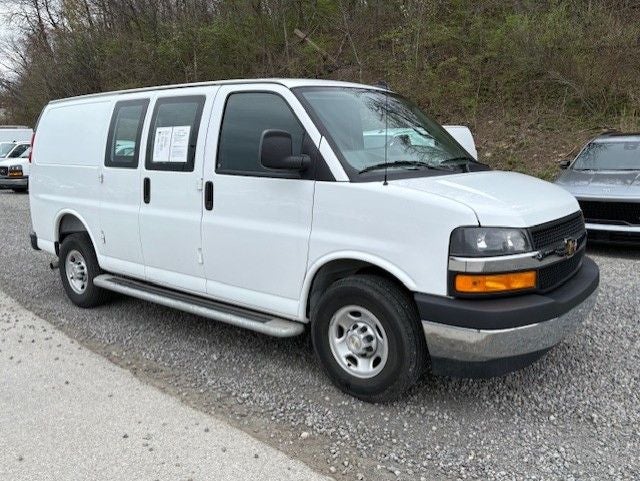 2025 Chevrolet Express Cargo Work Van - Photo 7