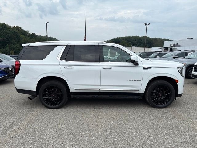 2022 GMC Yukon SLT