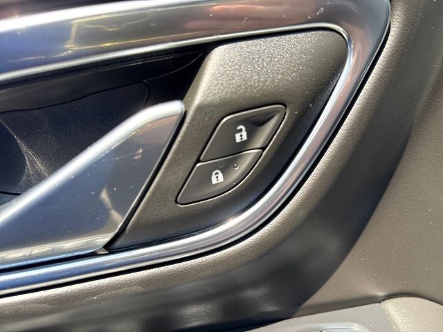 2024 GMC Yukon SLT - Photo 14