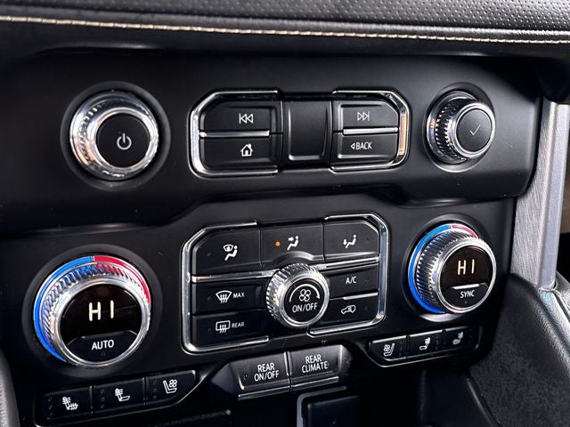2024 GMC Yukon SLT - Photo 19
