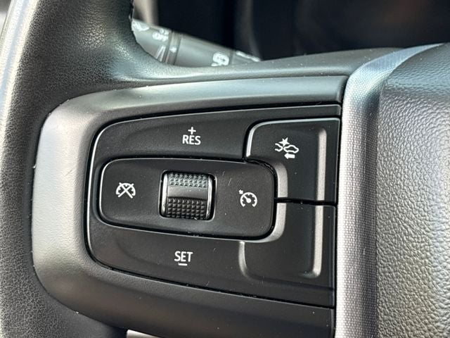 2024 GMC Yukon SLT - Photo 23