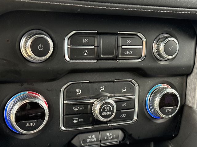 2022 GMC Yukon XL SLE