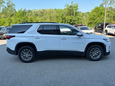 2022 Chevrolet Traverse LT Leather