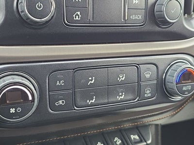 2022 GMC Canyon AT4 w/Leather