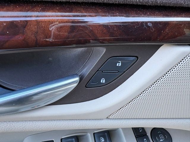 2015 Cadillac Escalade Luxury