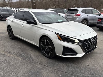 2023 Nissan Altima 2.5 SR