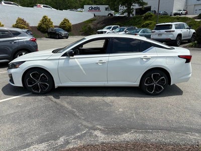2023 Nissan Altima 2.5 SR