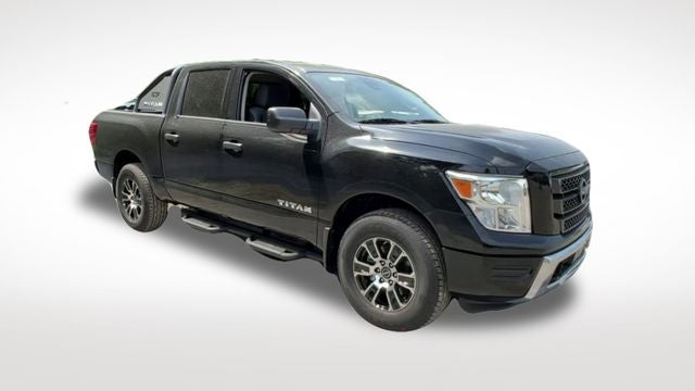 2023 Nissan Titan SV