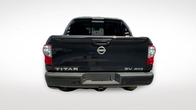 2023 Nissan Titan SV