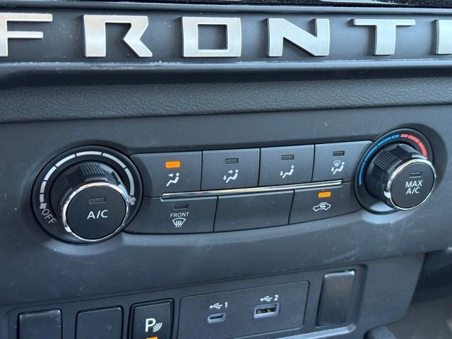 2025 Nissan Frontier SV