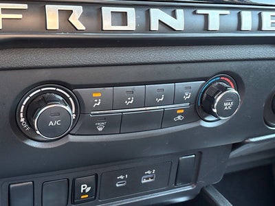 2025 Nissan Frontier SV