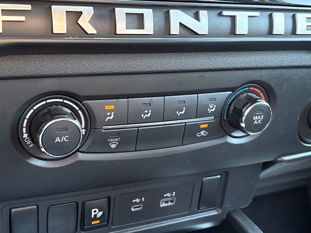 2025 Nissan Frontier SV