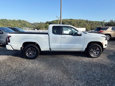 2025 Nissan Frontier SV