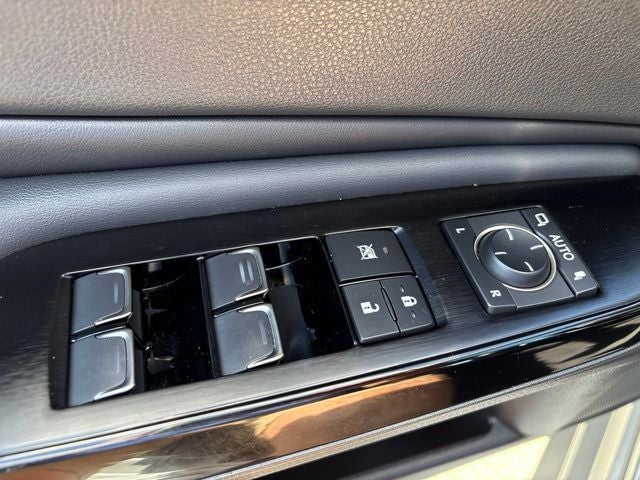 2024 Lexus ES Hybrid 300h - Photo 13