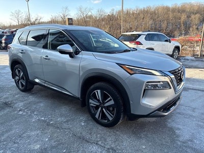 2022 Nissan Rogue SL