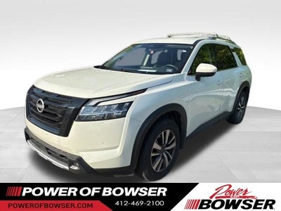 2023 Nissan Pathfinder SL
