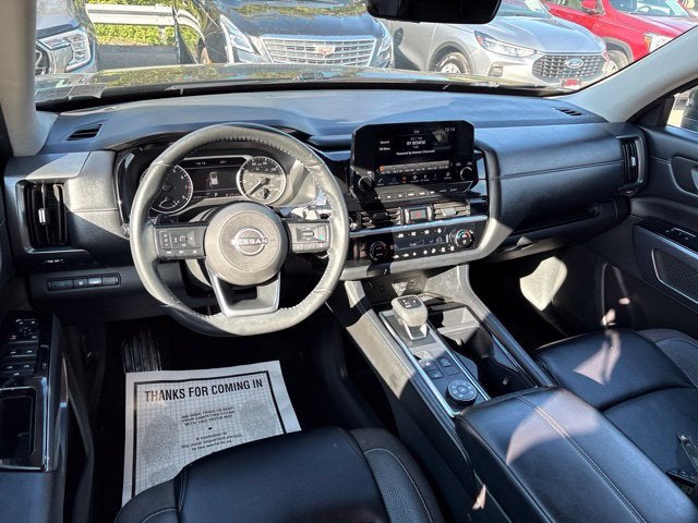 2023 Nissan Pathfinder SL - Photo 11