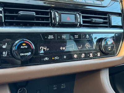 2023 Nissan Pathfinder Platinum