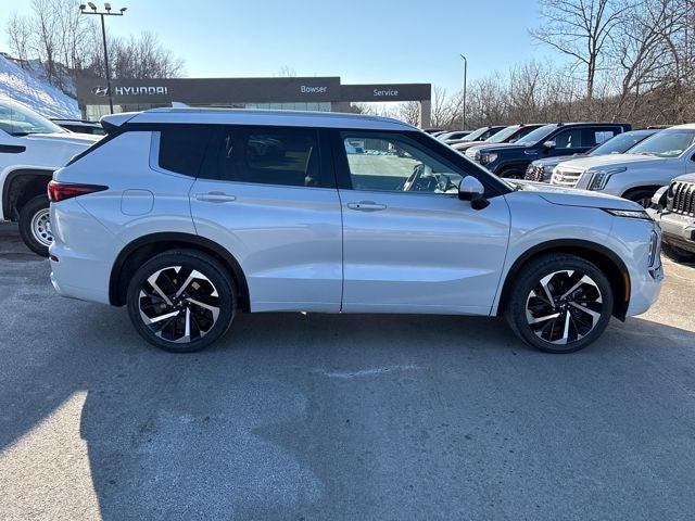 2022 Mitsubishi Outlander SEL
