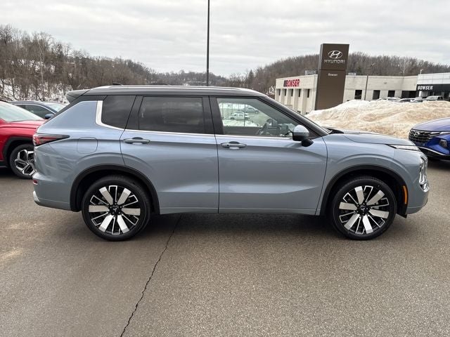 2025 Mitsubishi Outlander SEL
