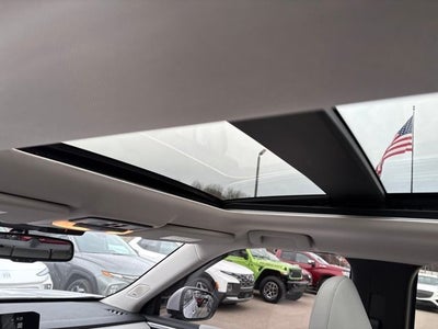 2024 Mitsubishi Outlander Base