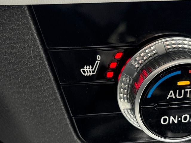 2024 Mitsubishi Outlander Base