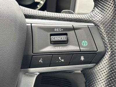 2024 Mitsubishi Outlander Base