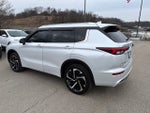 2024 Mitsubishi Outlander Base