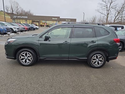 2022 Subaru Forester Premium