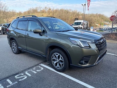 2023 Subaru Forester Premium