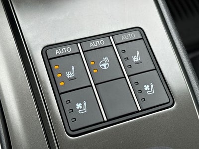 2025 Lexus UX 300h Premium