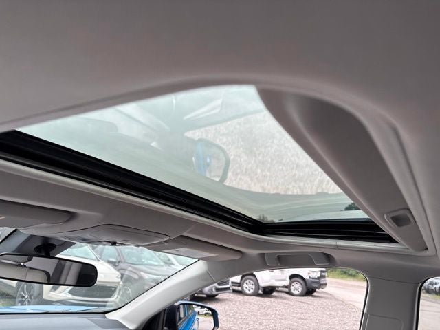 2018 Toyota RAV4 XLE - Photo 11