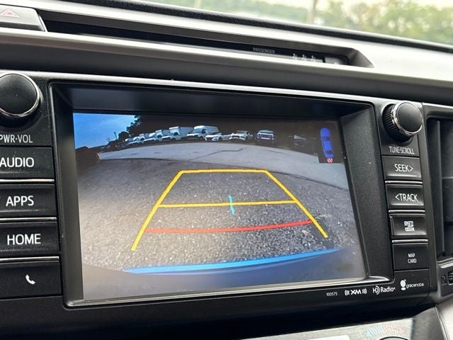 2018 Toyota RAV4 XLE - Photo 16
