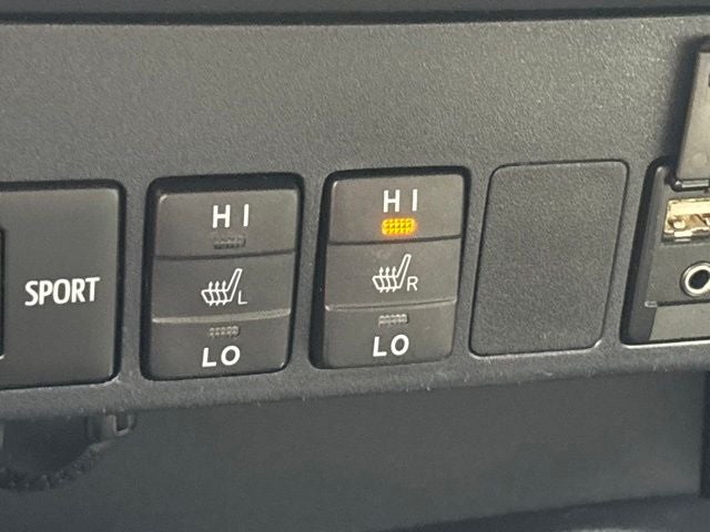 2018 Toyota RAV4 XLE - Photo 18