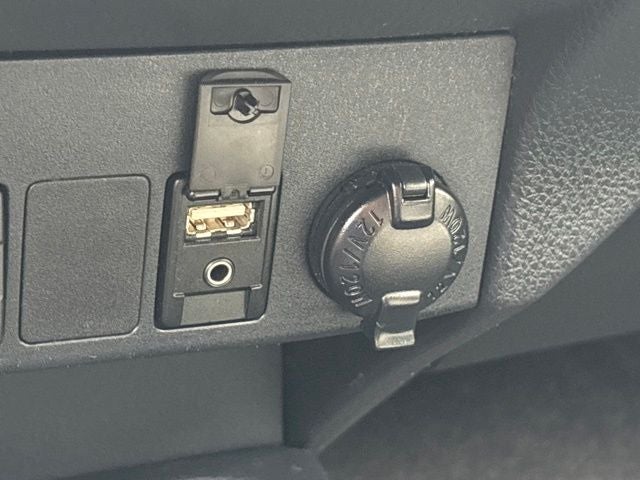 2018 Toyota RAV4 XLE - Photo 19