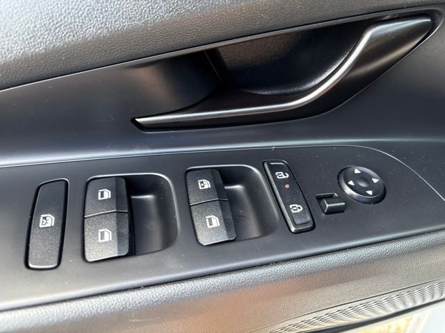 2025 Hyundai Elantra Blue - Photo 12