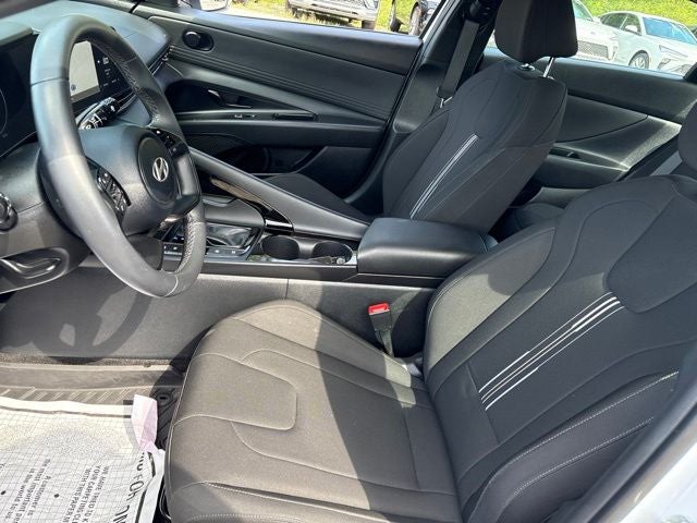 2025 Hyundai Elantra Blue - Photo 9