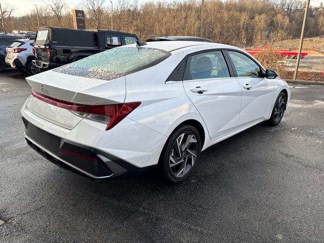 2025 Hyundai Elantra Limited