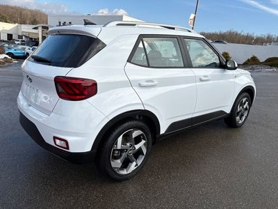2022 Hyundai Venue SEL