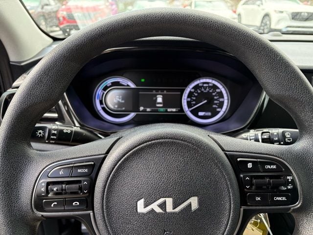 2022 Kia Niro LX
