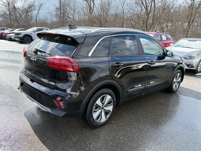 2022 Kia Niro LX
