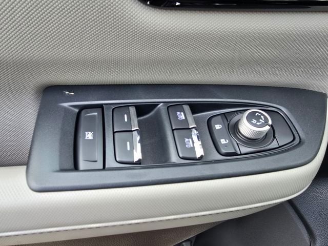 2025 Subaru FORESTER Limited Hybrid